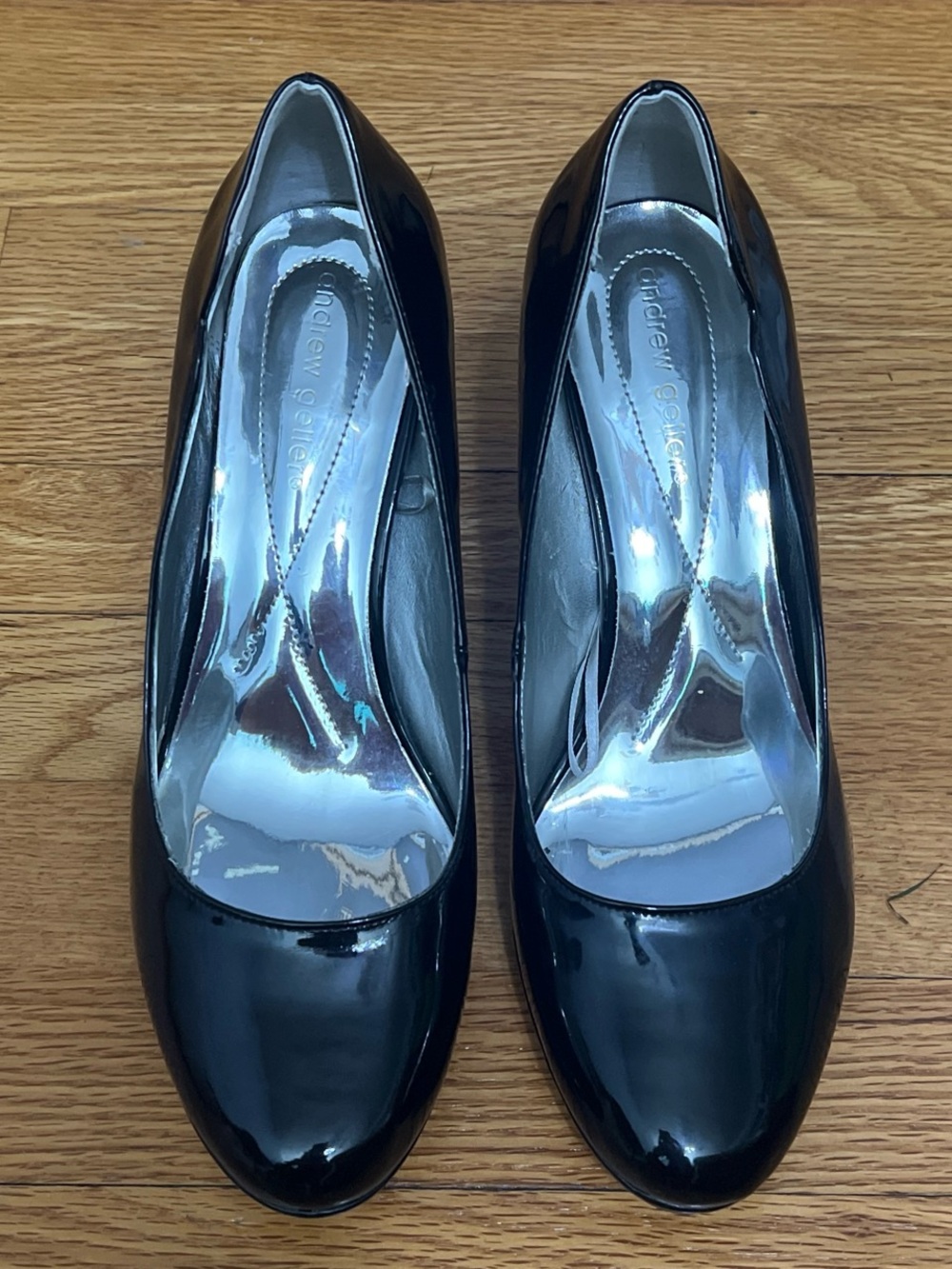 Andrew Geller Black Patent Round-Toe Heels